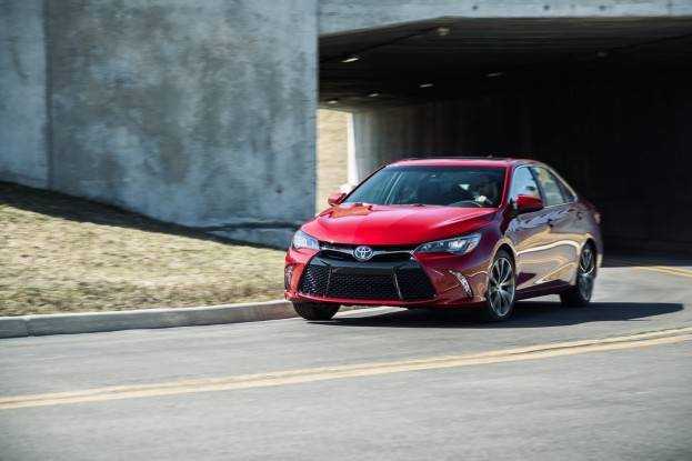 2015 Toyota Camry XSE review 