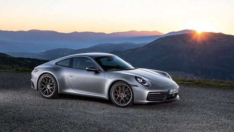2020 Porsche 911: Consideration of engineering miracles. .. 