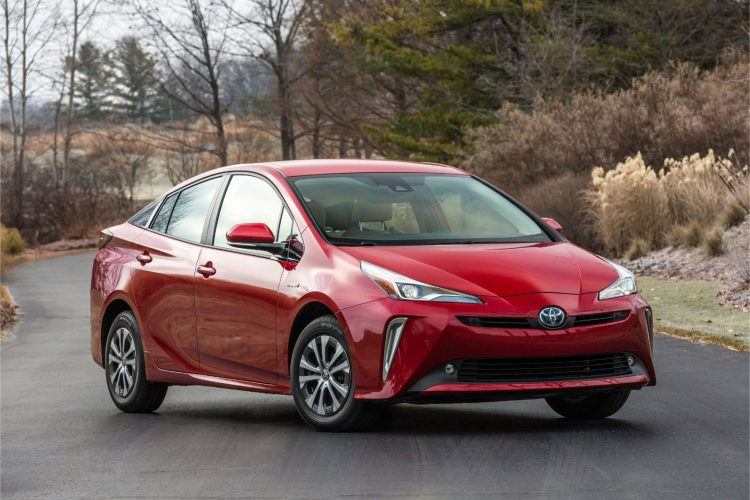 2019 Toyota Prius XLE AWD-e review: welcome to add 
