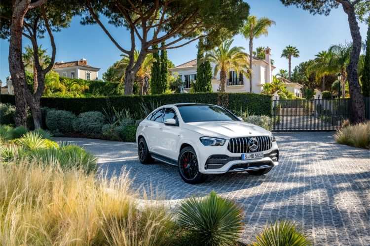 2021 Mercedes-AMG GLE 53 Coupe: Everything but tradition