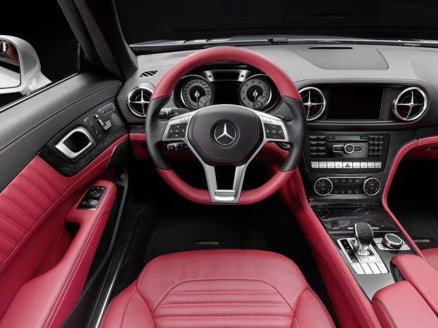 60 ans d'histoire : Mercedes-Benz SL550 2013 