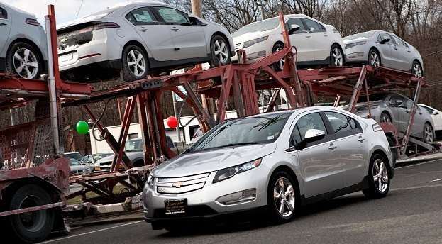 Chevrolet Volt: What we know about the 230 MPG hybrid