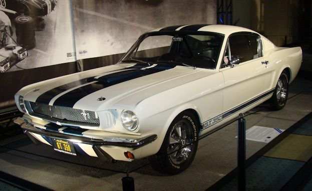 Pony Week: 1964.5 Ford Mustang vs. 1965 Ford Mustang 