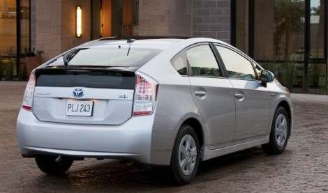 2010 Toyota Prius Review 