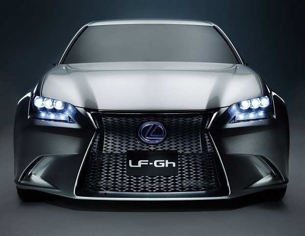 Lexus LF-Gh Hybrid-Konzeptauto ausgestellt