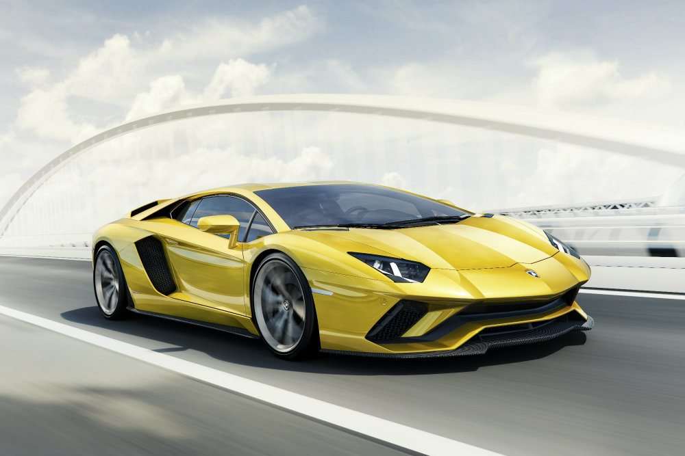 Lamborghini Aventador S: The same old Siren song? 