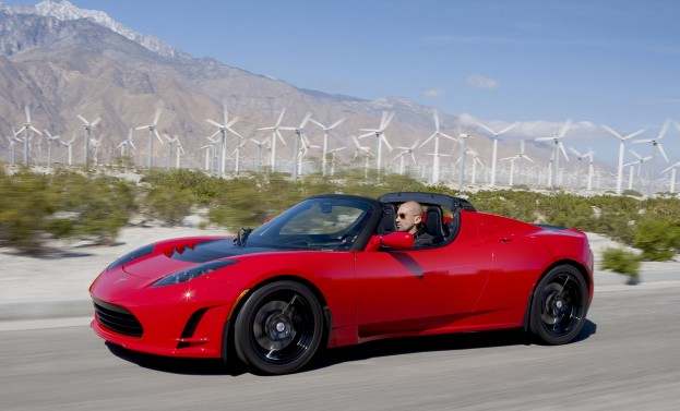 Tesla Roadster, disappeared but not forgotten 