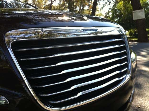 2012 Chrysler 300C review 
