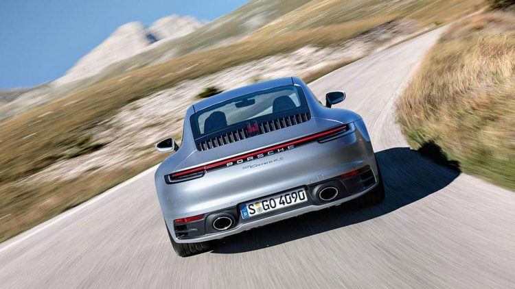 2020 Porsche 911: Consideration of engineering miracles. ..