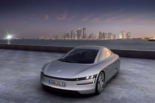 129 MPG Volkswagen XL1 concept car goes further