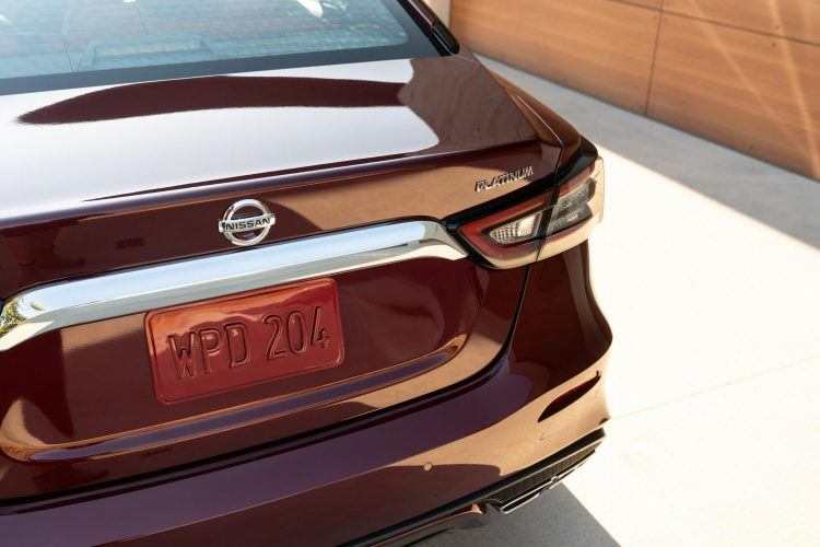 2019 Nissan Maxima: Sporty. luxury. But too expensive? 