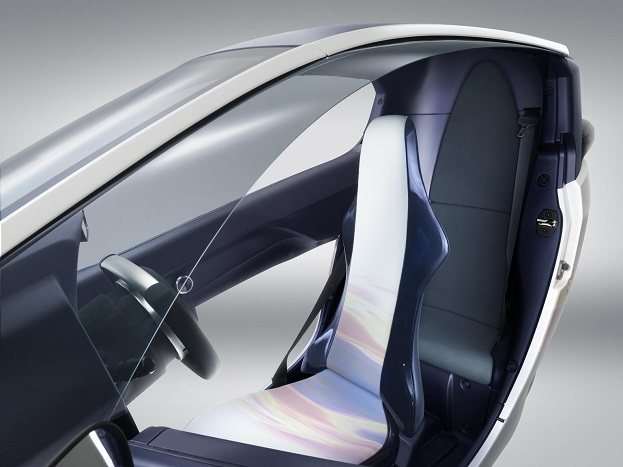 Toyota i-ROAD moves towards a radical future in transportation 