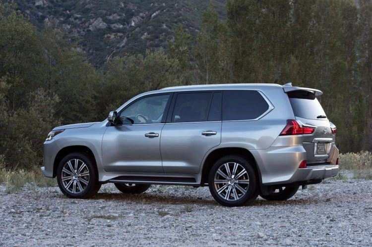 2019 Lexus LX 570 two-row review: powerful and luxurious but thirsty 