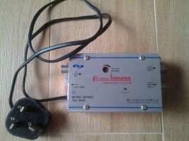 Antenna amplifier Antenna amplifier