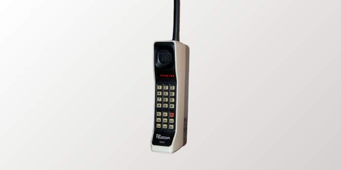 Historique des téléphones portables : du premier téléphone aux merveilles des smartphones d'aujourd'hui 