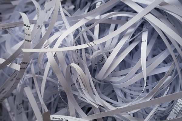 Can I use shredded paper in composting?