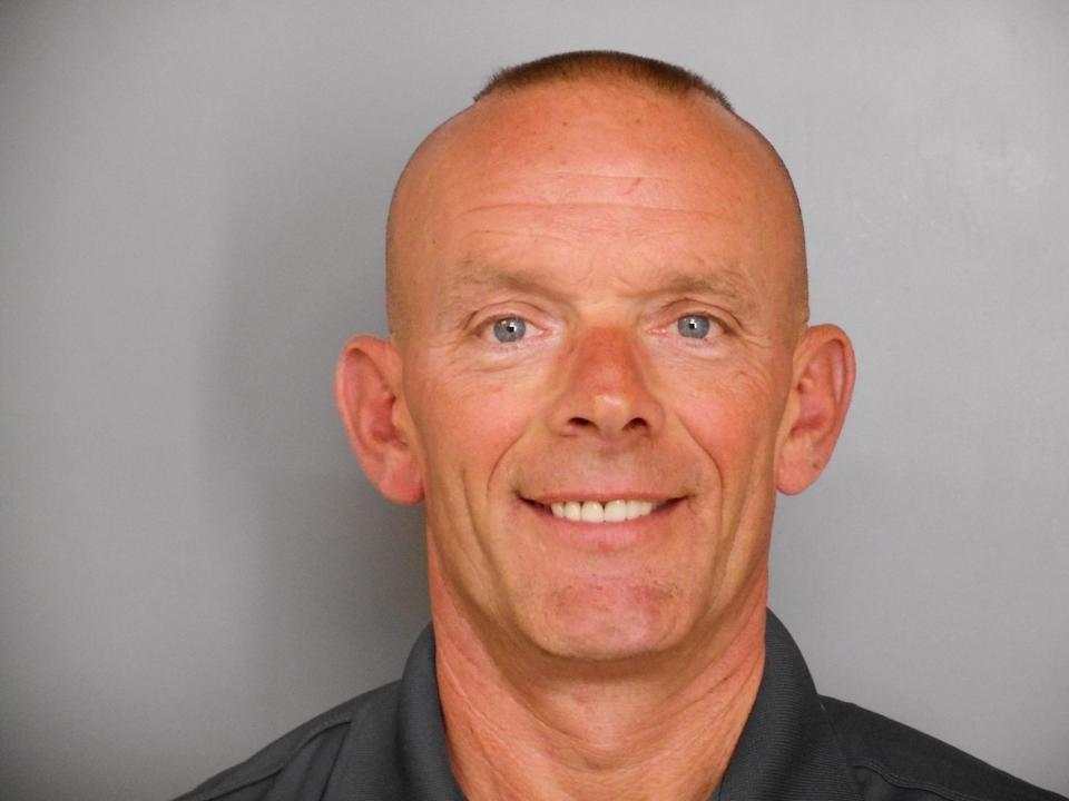 The Latest: Commander defends probe of Illinois cop's death