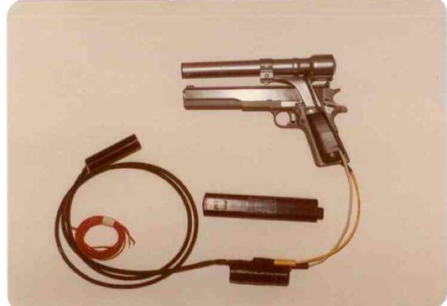 Histoire vraie : la fabrication du pistolet .45 à visée laser du Terminator