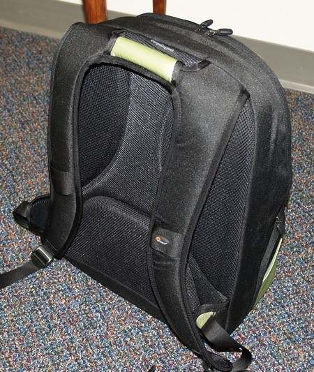 Examen du sac à dos pour ordinateur portable/appareil photo Lowepro CompuDaypack