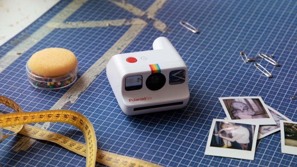 Polaroid Go bat des records en tant que "plus petit appareil photo instantané au monde"