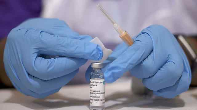 Das Neueste zur Coronakrise - Boris Johnson lehnt Patentaufhebung bei Corona-Impfstoffen ab 