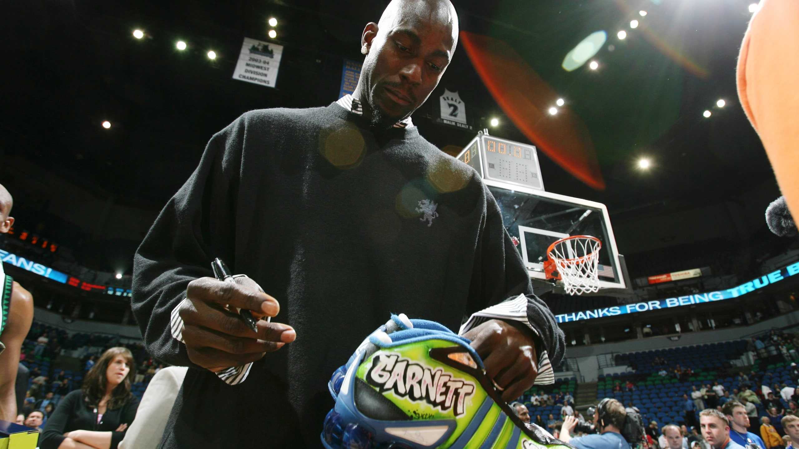 “What Shoe Is So Bad That It’s Causing a Killing?”: Kevin Garnett on the Original Air Jordans, His Journey Through Sneaker Brands, and Anticipating Yeezys 