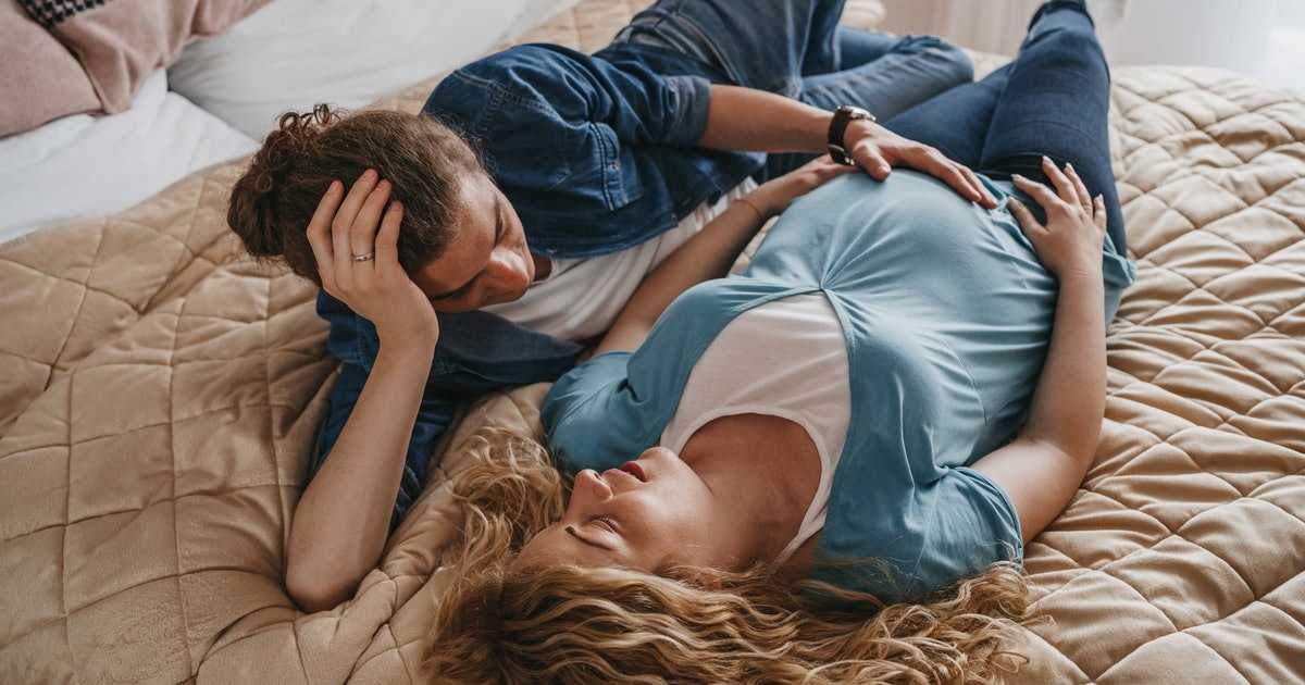 6 Sex Positions To Try & Induce Labor 