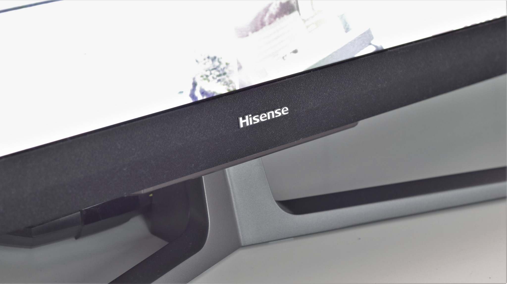 Televizor Hisense 55U8QF – review 
