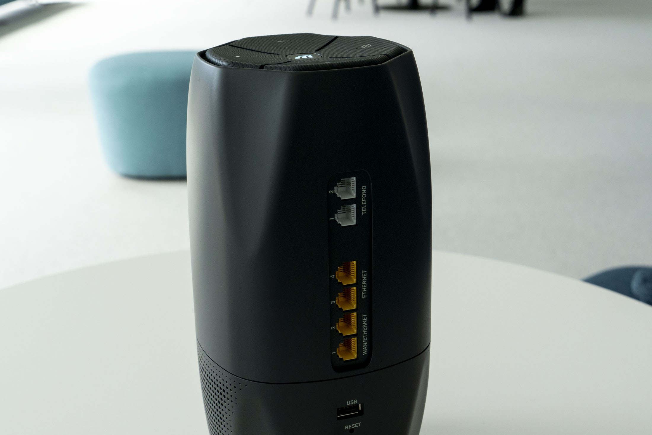 DDAY.it DDAY.it Fastweb NeXXt, il nuovo router è uno smart speaker Alexa con Wi-fi 6 e extender mesh 