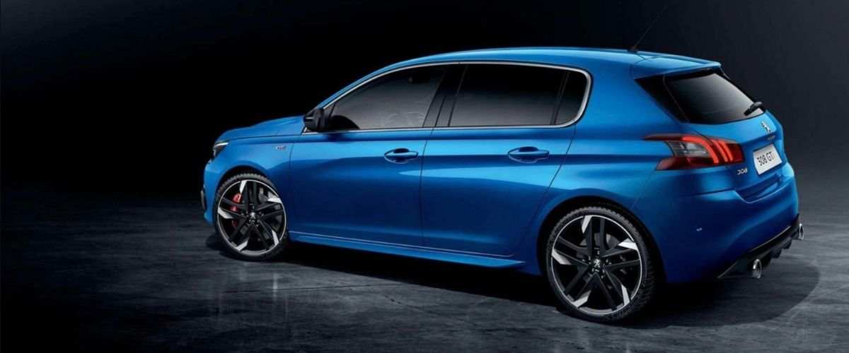 Mercedes A-Class VS Peugeot 308: which one to choose? 