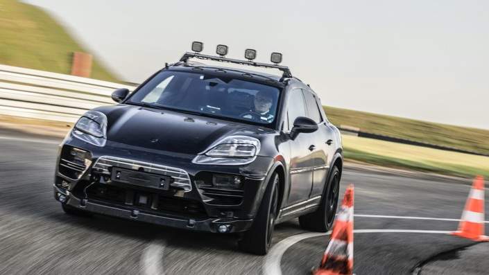 Porsche prépare deux nouveaux Macan : un thermique et un électrique 