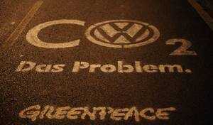 Greenpeace Tape regularly on Volkswagen