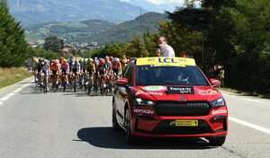 Tour de France : le SUV électrique Skoda Enyaq à la place de la Superb