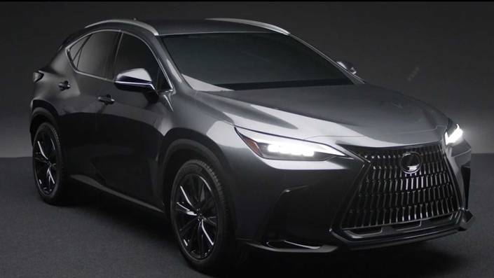 Le nouveau Lexus NX se montre en avance 