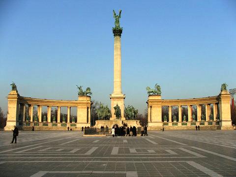 Heroes Square