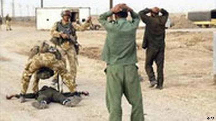 US military abuse of Iraqi prisoners of prisoners 