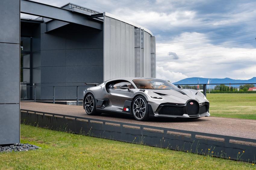 Bugatti Divo: A glimpse of what modern bodybuilding looks like 