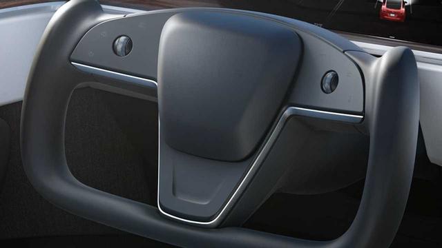 Tesla Model S update: increased range, style update and strange steering wheel 