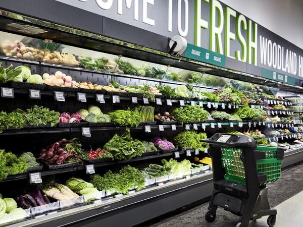 Supermarkets without cash registers? Amazon makes it possible!