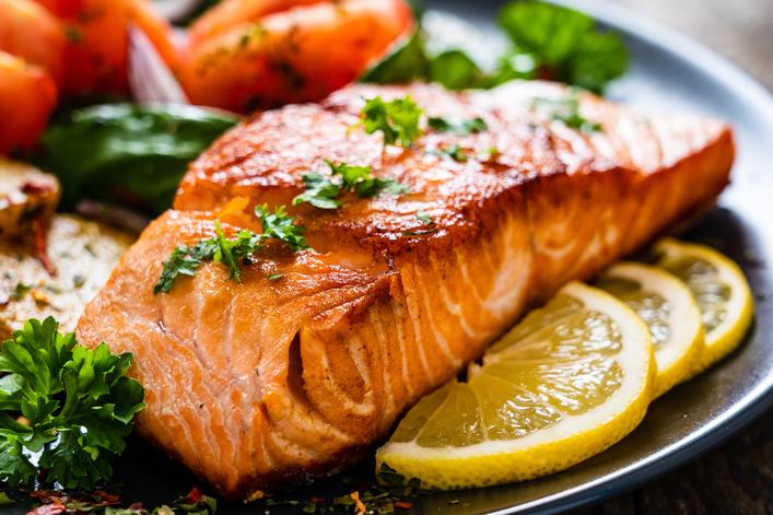 Migräne: Der Verzehr von fettem Fisch kann Anfälle reduzieren