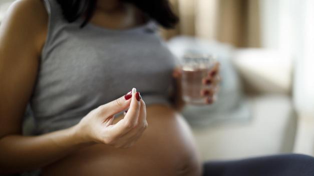 Schwangerschaft und Paracetamol: Eine große wissenschaftliche Studie mahnt zur Vorsicht 