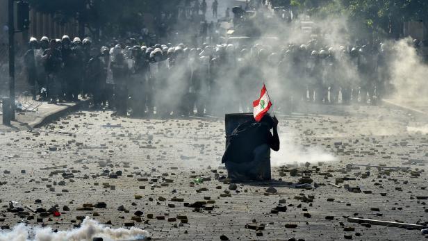 Beirut: Armee vertreibt Demonstranten aus Außenministerium 