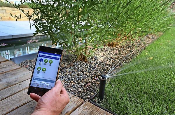 Automatic irrigation with rotating watering can Experience reports: Data rescue of old media through professionals Live as IT freelancers: earning opportunities, demand situation and risks Instructions: Elektro car with solar power-photovoltaic