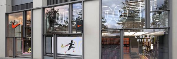 Herzogenaurach/Beaverton - Adidas und Nike: Verkauf als Heimspiel 