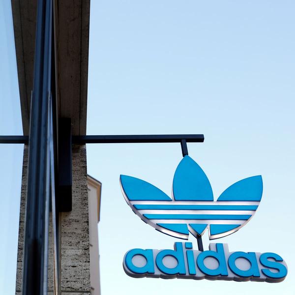 Adidas: angestrebter Reebok-Verkauf wird endlich vollzogen 