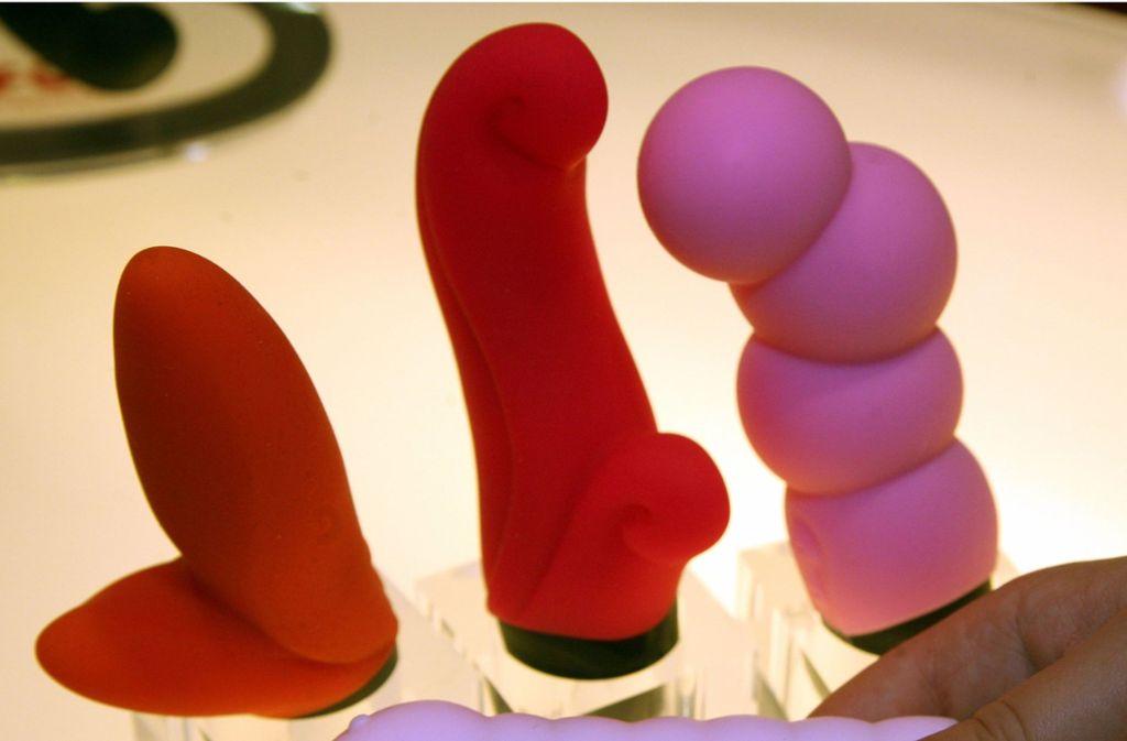 So reinigen Sie Ihre Sexspielzeuge laut drei Experten
