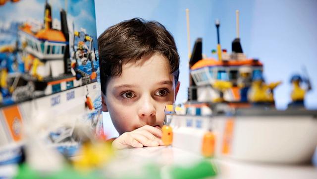 Lego verspricht, geschlechtsspezifische Vorurteile und schädliche Stereotypen aus seinem Spielzeug zu entfernen 
