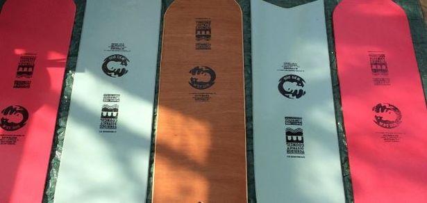  Westwärts Ho!  bietet kostenlose Bodyboards aus Holz zur Bekämpfung der Plastikverschmutzung an