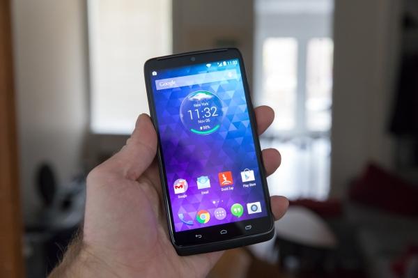 Droid Turbo Review: Motorola’s Amped-Up Moto X Excels Where It Counts 
