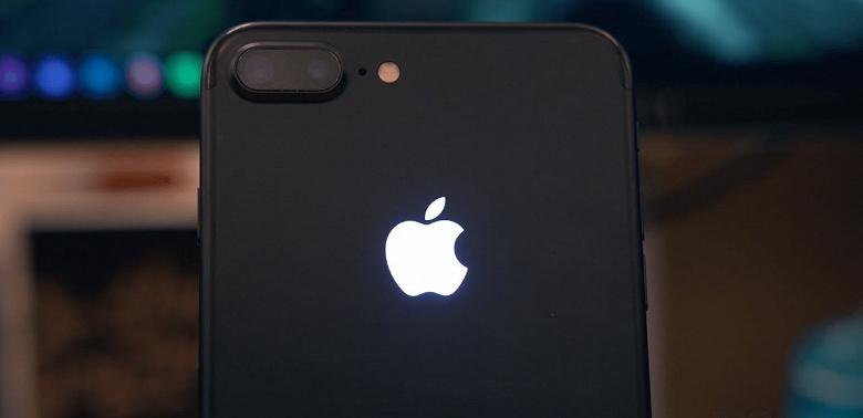 Светящееся яблоко. iPhone позаимствует функцию у старых MacBook 